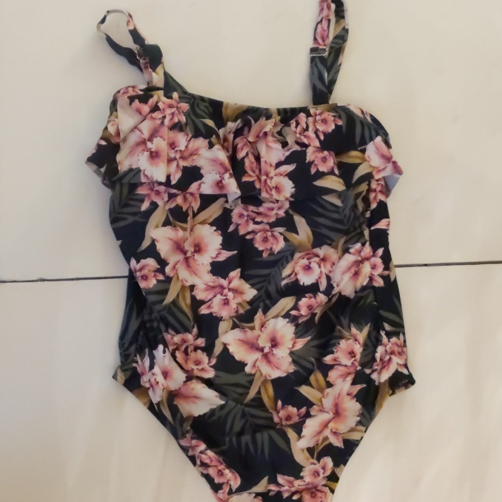 Kona Sol bandeau flounce 1-piece swimsuit-sz 16W